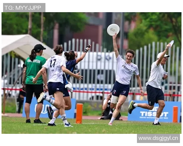 成都飞盘队在世界滑板锦标赛中的灵活性表现引发热议与关注