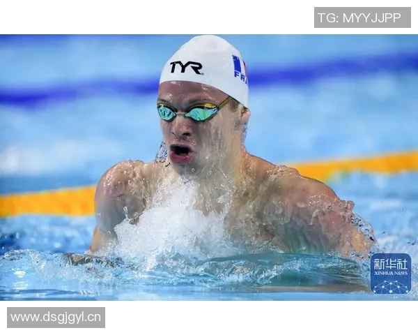 世界游泳纪录保持者突破极限 打破历史束缚创造新辉煌